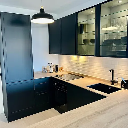 Apartment Newly Renovated &
